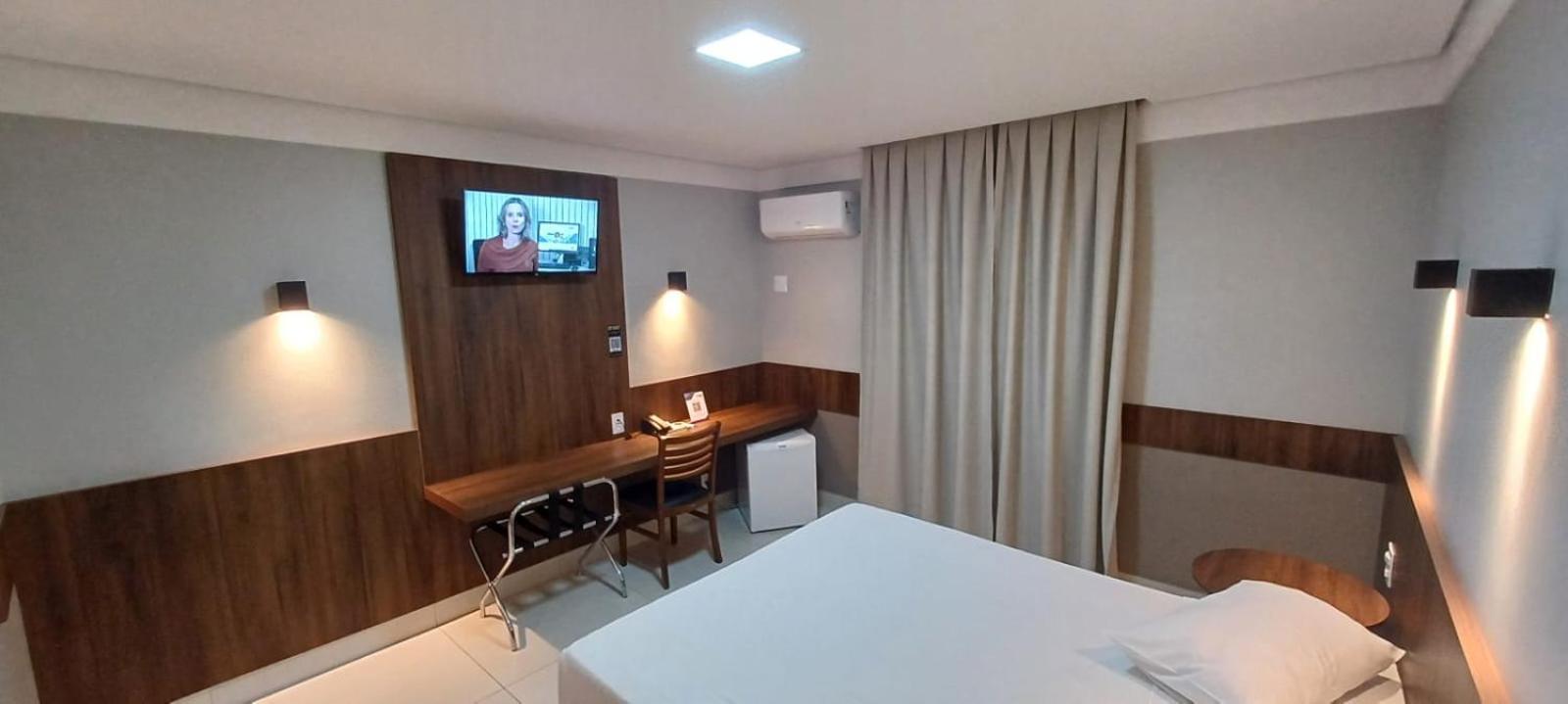 Cristal Palace Hotel Lins Εξωτερικό φωτογραφία